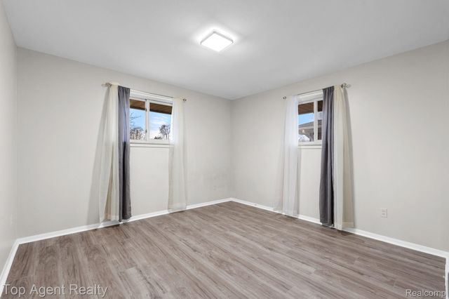 9001 Shannon Drive, Sterling Heights, MI 48314