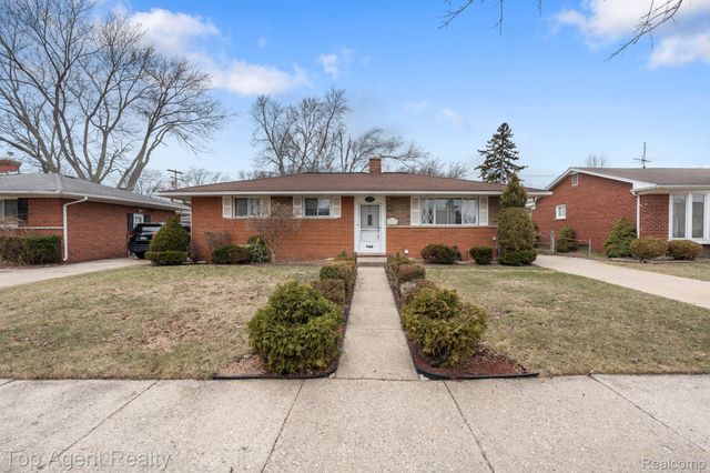 9001 Shannon Drive, Sterling Heights, MI 48314