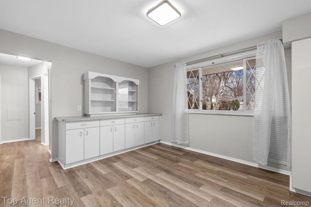 9001 Shannon Drive, Sterling Heights, MI 48314