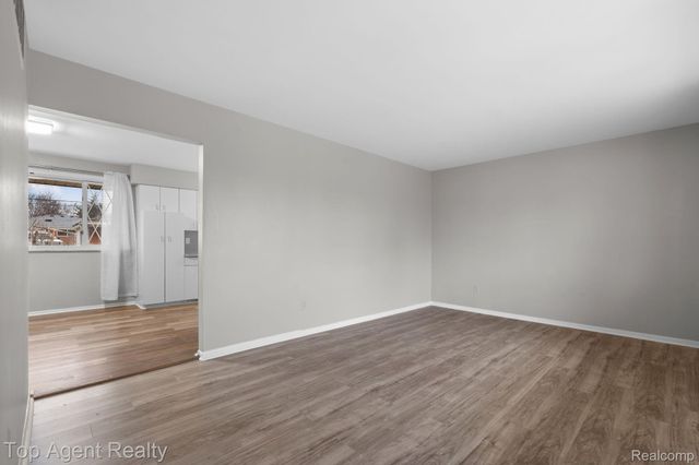 9001 Shannon Drive, Sterling Heights, MI 48314