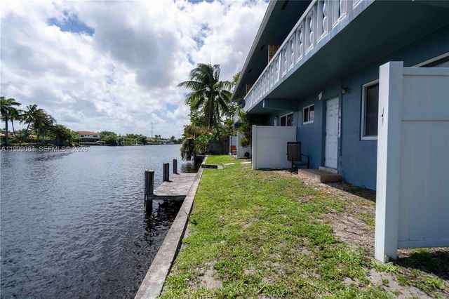 3049 NW 9th Ave 7, Wilton Manors, FL 33311