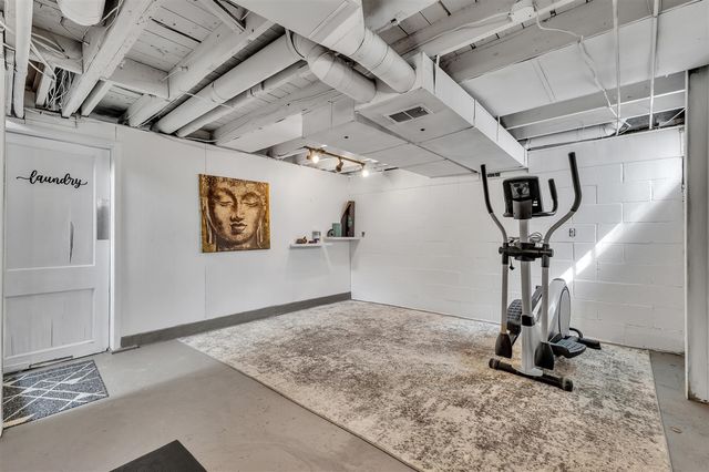 2650 Kimberley Road, Ann Arbor, MI 48104