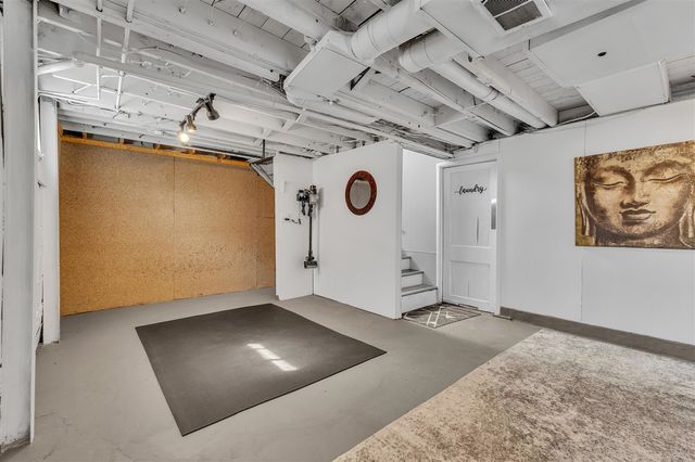 2650 Kimberley Road, Ann Arbor, MI 48104