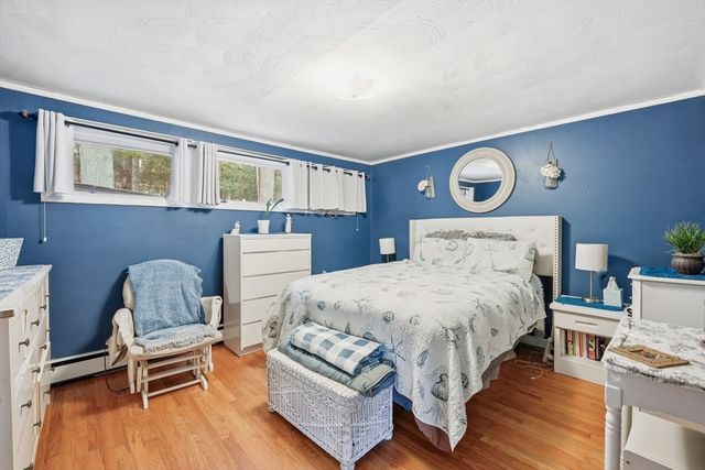 11 Laurel Ter, Westfield, MA 01085