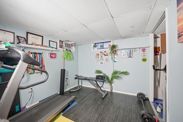 11 Laurel Ter, Westfield, MA 01085