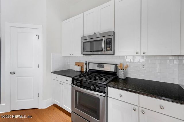 230 E 4TH Street, Jacksonville, FL 32206