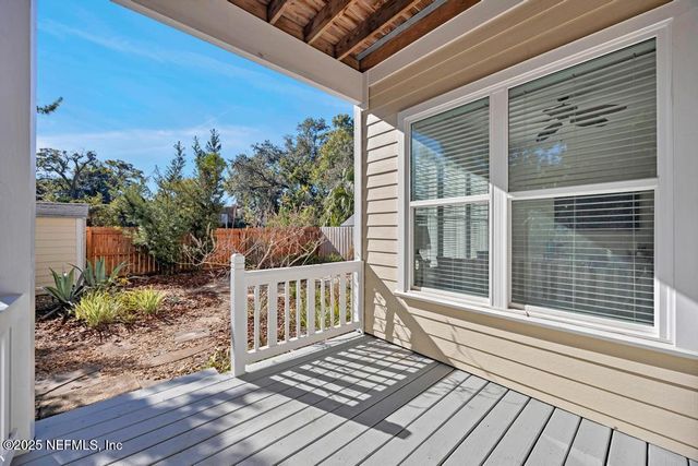 230 E 4TH Street, Jacksonville, FL 32206