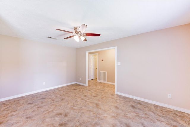 4430 Peridot Lane, Friendswood, TX 77546