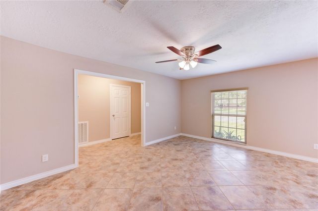 4430 Peridot Lane, Friendswood, TX 77546