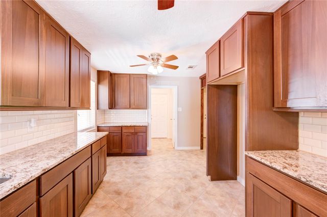 4430 Peridot Lane, Friendswood, TX 77546