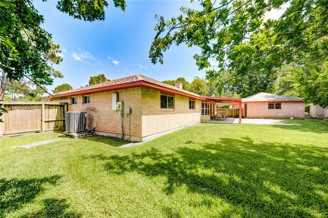 4430 Peridot Lane, Friendswood, TX 77546