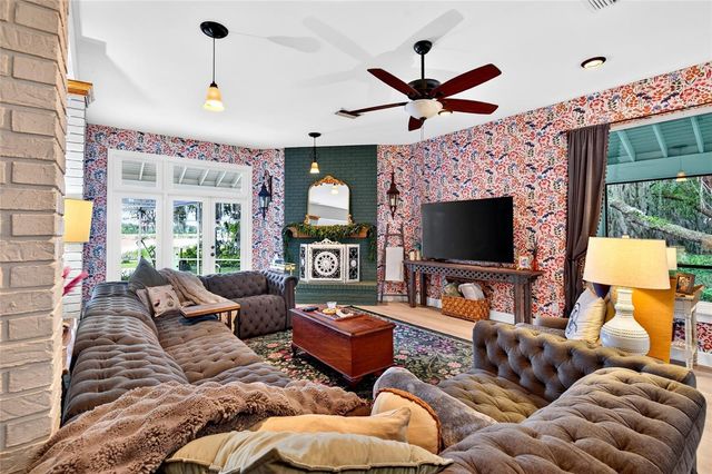 9945 REDS LANE, Clermont, FL 34711