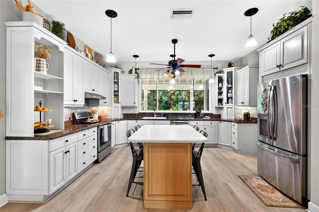 9945 REDS LANE, Clermont, FL 34711