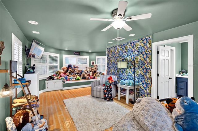 9945 REDS LANE, Clermont, FL 34711