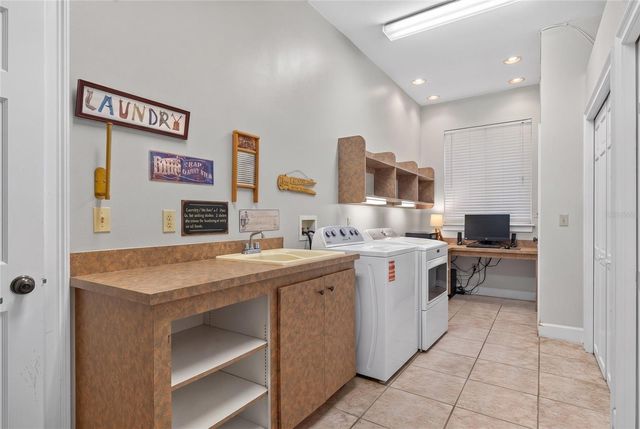 9945 REDS LANE, Clermont, FL 34711