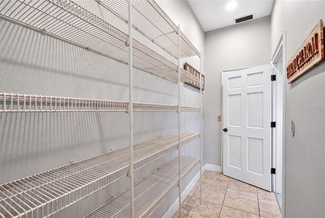 9945 REDS LANE, Clermont, FL 34711