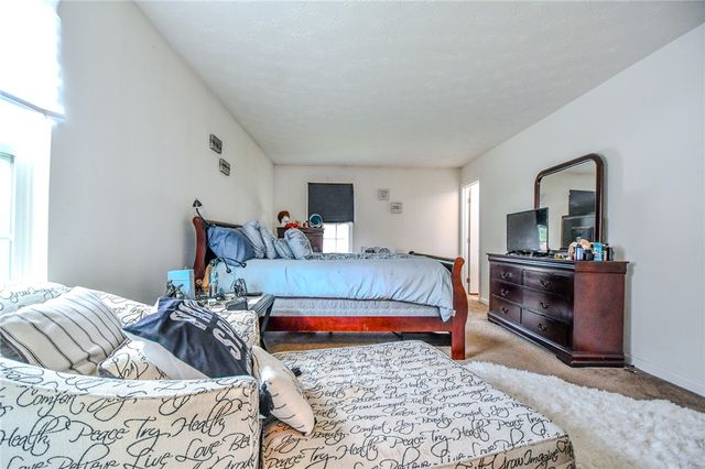 2111 Willow Oak Court, Moraine, OH 45439