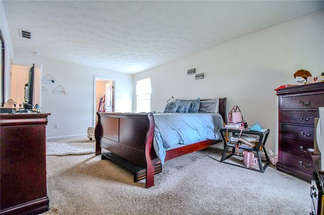 2111 Willow Oak Court, Moraine, OH 45439