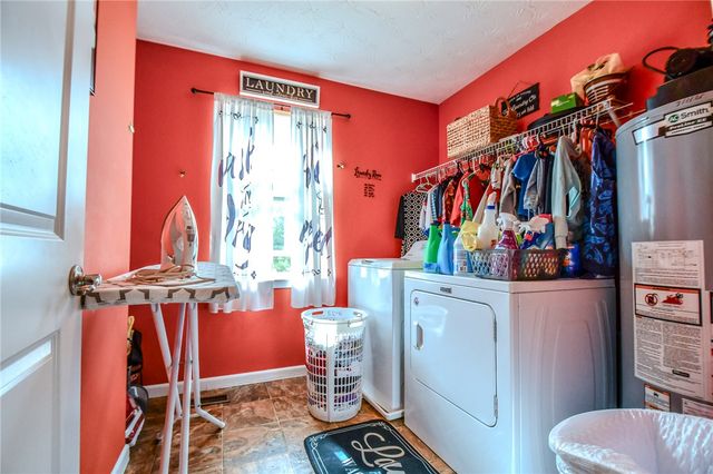 2111 Willow Oak Court, Moraine, OH 45439