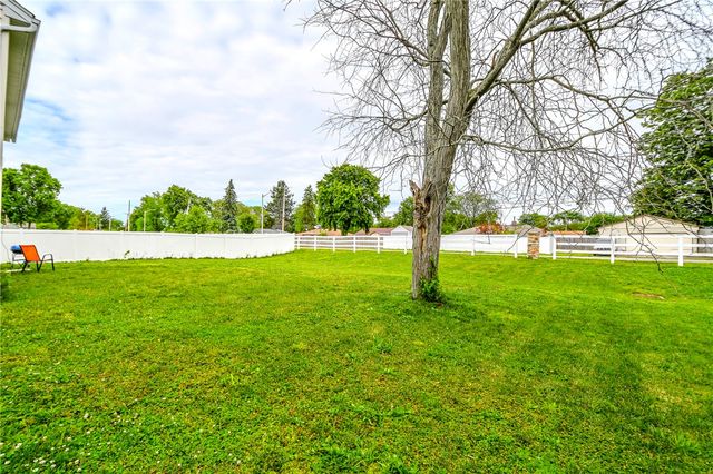 2111 Willow Oak Court, Moraine, OH 45439