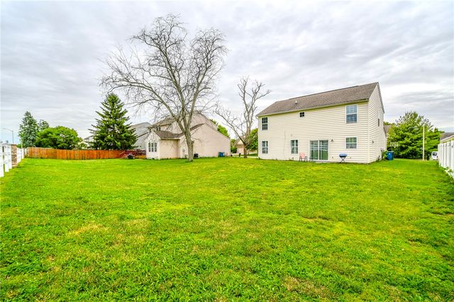 2111 Willow Oak Court, Moraine, OH 45439
