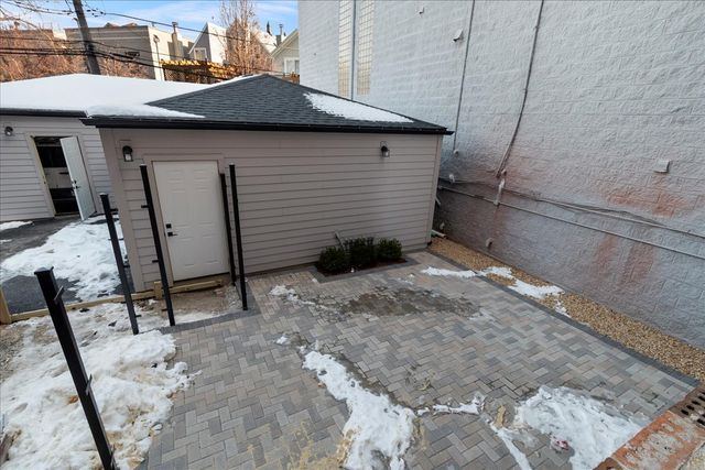 2435 N Clybourn Avenue 1S, Chicago, IL 60614