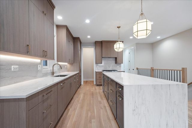 2435 N Clybourn Avenue 1S, Chicago, IL 60614