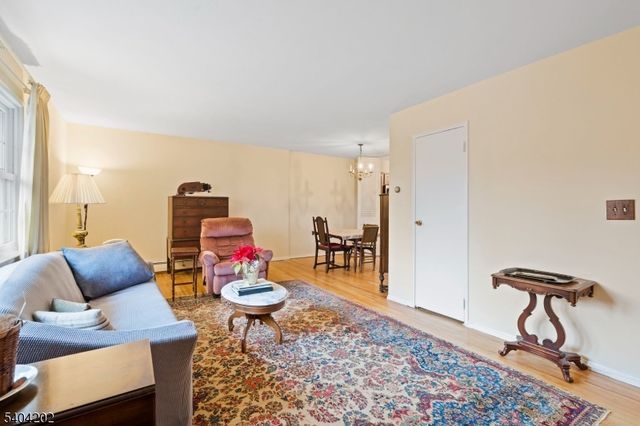 39 Harrison Ave 8, Montclair Twp., NJ 07042