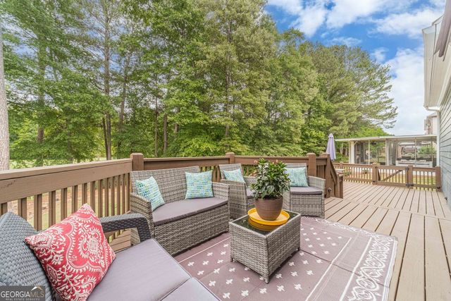 500 Warm Springs Court, Loganville, GA 30052