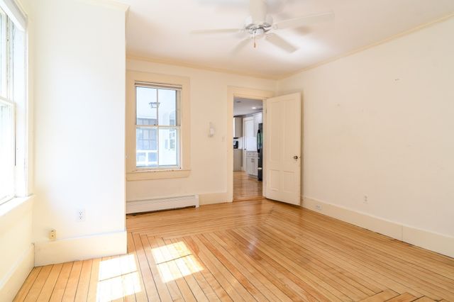 29 Cottage Street, Wellesley, MA 02482