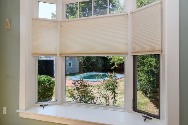 29 Cottage Street, Wellesley, MA 02482