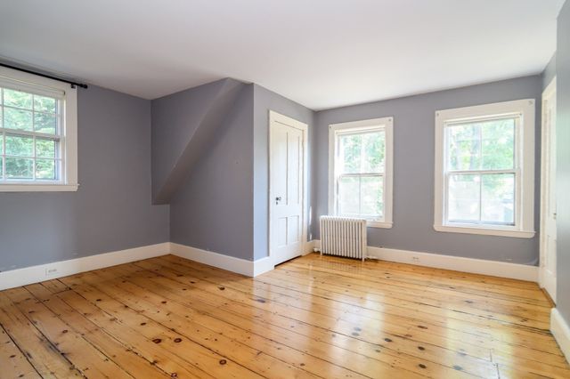 29 Cottage Street, Wellesley, MA 02482