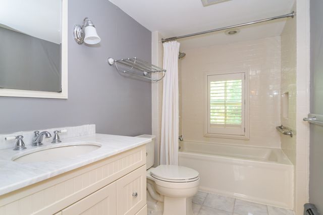29 Cottage Street, Wellesley, MA 02482