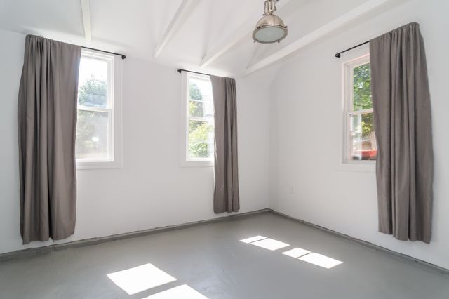 29 Cottage Street, Wellesley, MA 02482