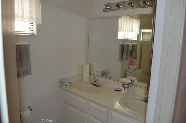 2935 W Fruitvale, Hemet, CA 92545