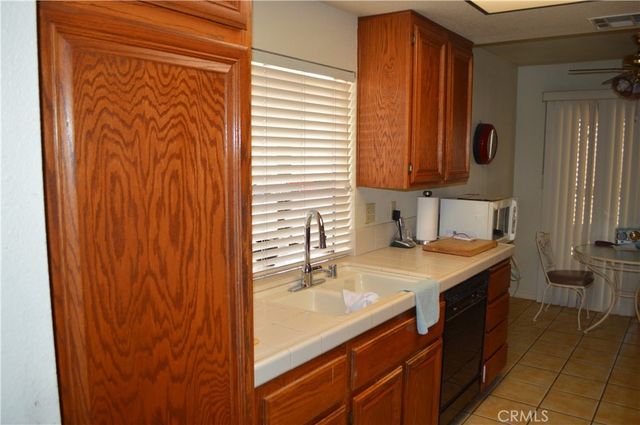 2935 W Fruitvale, Hemet, CA 92545