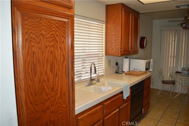 2935 W Fruitvale, Hemet, CA 92545