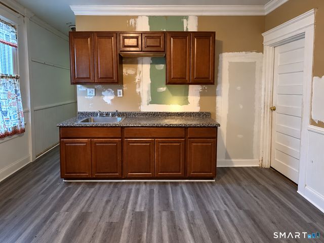 15 Upson Street, Bristol, CT 06010