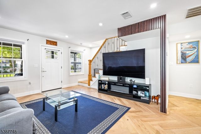 535 Farley Ave, Scotch Plains Twp., NJ 07076