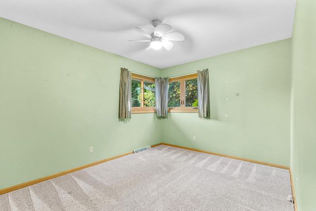 2339 Bramblewood COURT, Waukesha, WI 53188