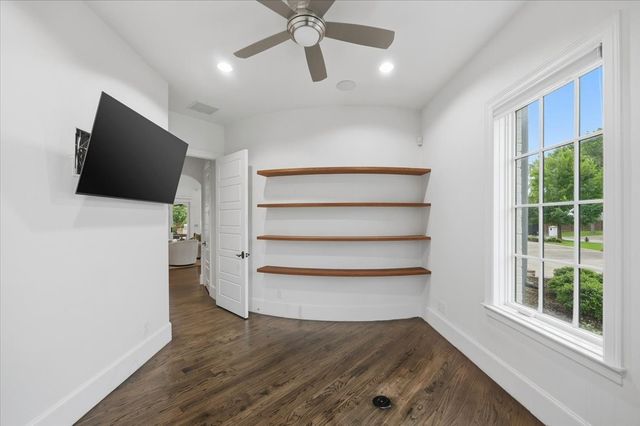 4153 Idlewild Drive, Fort Worth, TX 76107