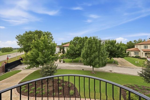 4153 Idlewild Drive, Fort Worth, TX 76107
