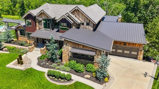 21205 W 94th Terrace, Lenexa, KS 66220