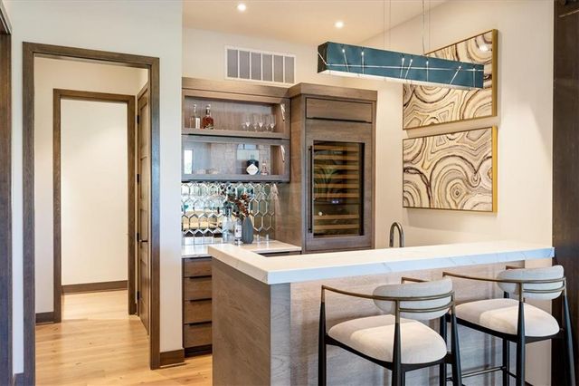 21205 W 94th Terrace, Lenexa, KS 66220