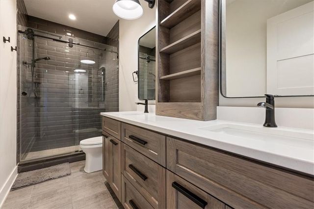 21205 W 94th Terrace, Lenexa, KS 66220