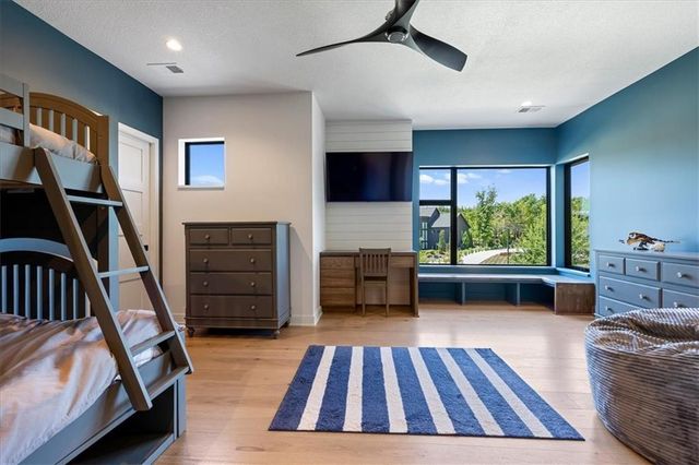 21205 W 94th Terrace, Lenexa, KS 66220