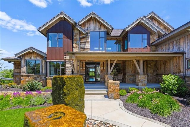 21205 W 94th Terrace, Lenexa, KS 66220