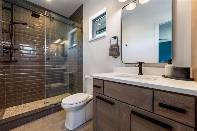 21205 W 94th Terrace, Lenexa, KS 66220