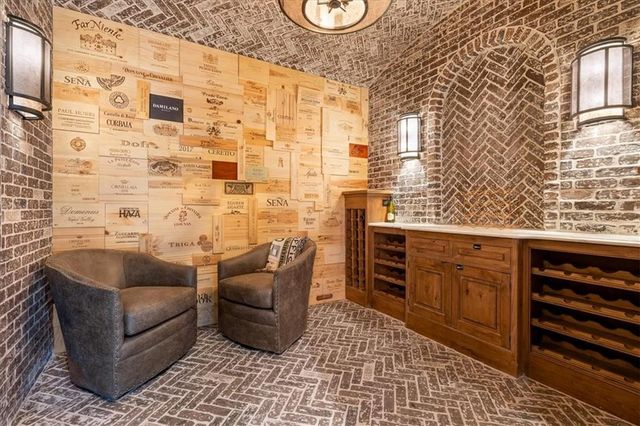21205 W 94th Terrace, Lenexa, KS 66220