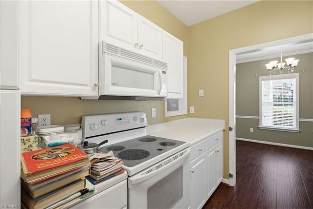 7104 Riverview Knoll Court, Clemmons, NC 27012